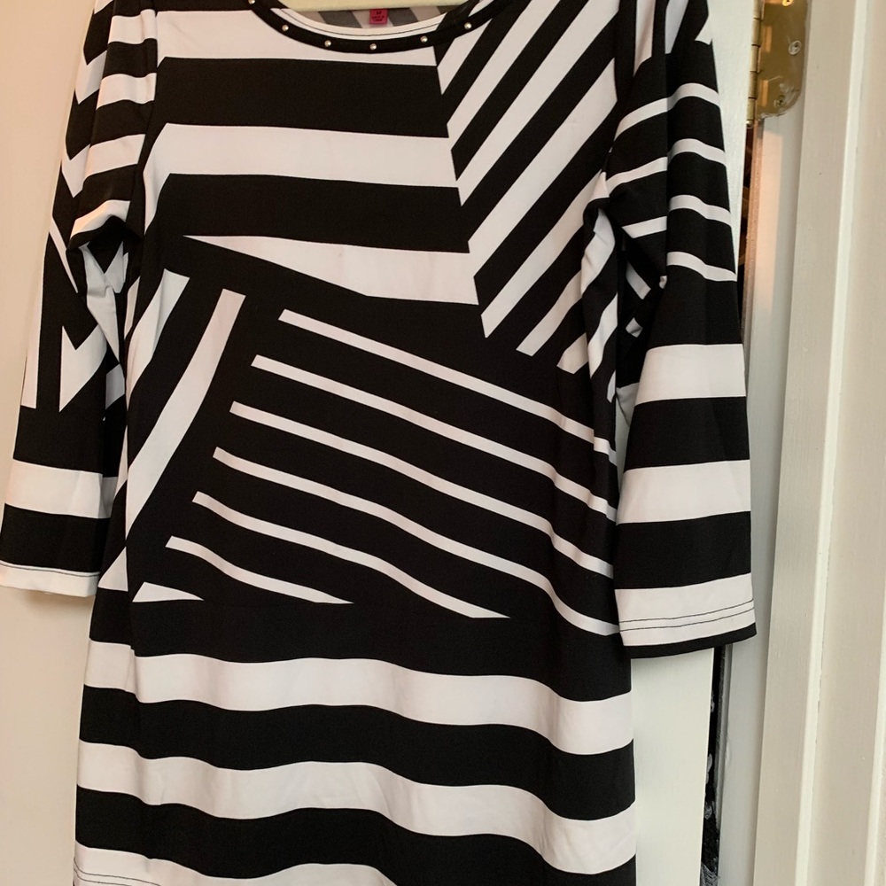 Max &Rina ladies top - Picture 4 of 5